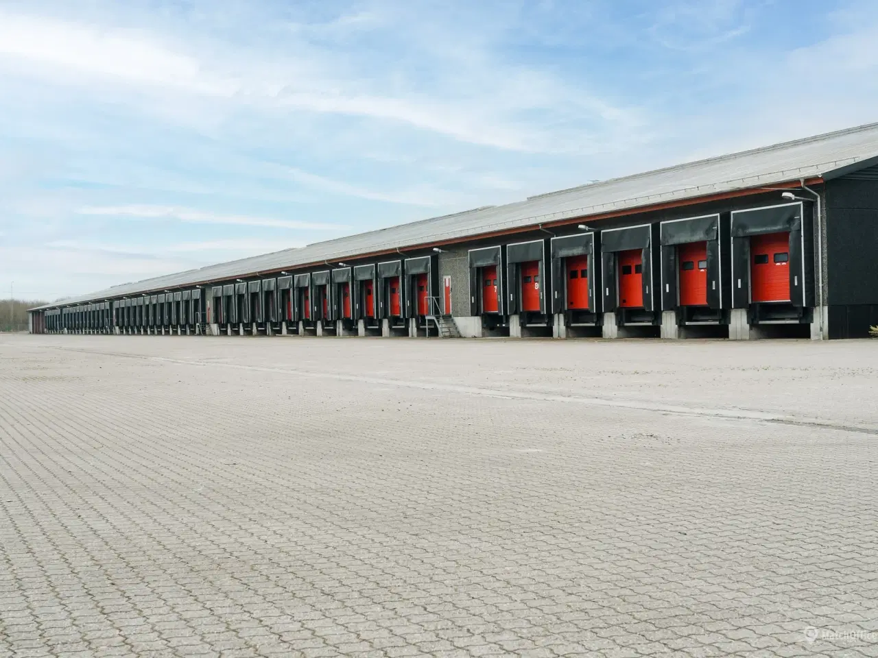 Billede 11 - Effektiv cross-dock med moderne kontorfaciliteter og optimal placering