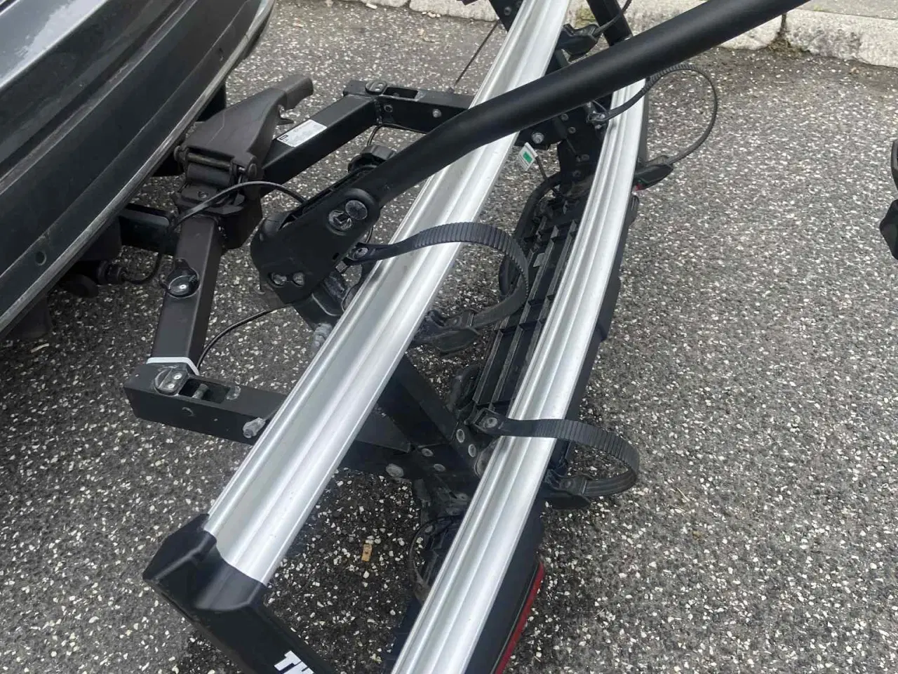 Billede 3 - Thule cykelholder model velospace XT 938/939