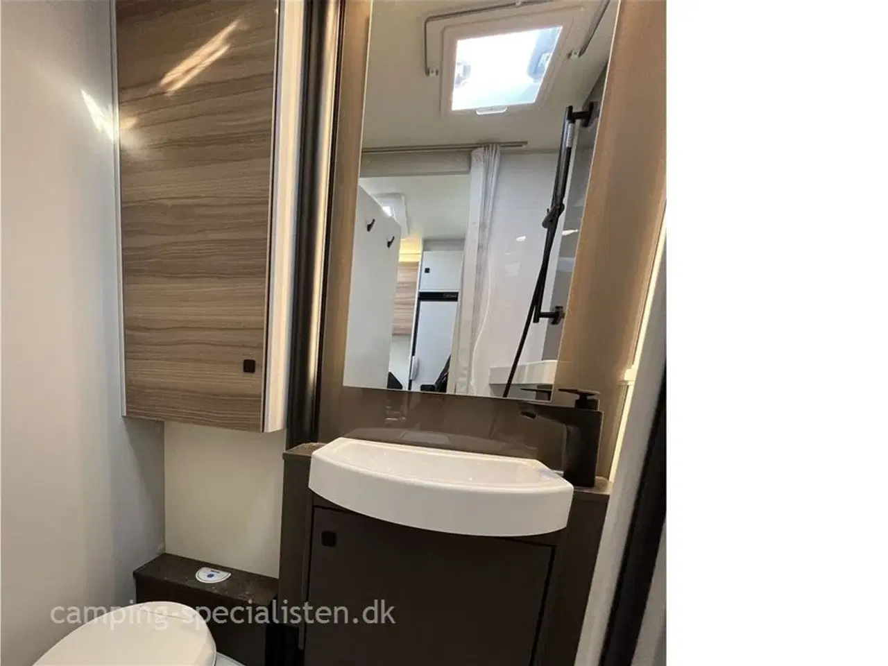 Billede 15 - 2026 - Bürstner B66 TD 690   NYHED! Bürstner B66 TD 690 2026 kampagnemodel - Kommer til forår 2026 hos Camping-Specialisten.dk