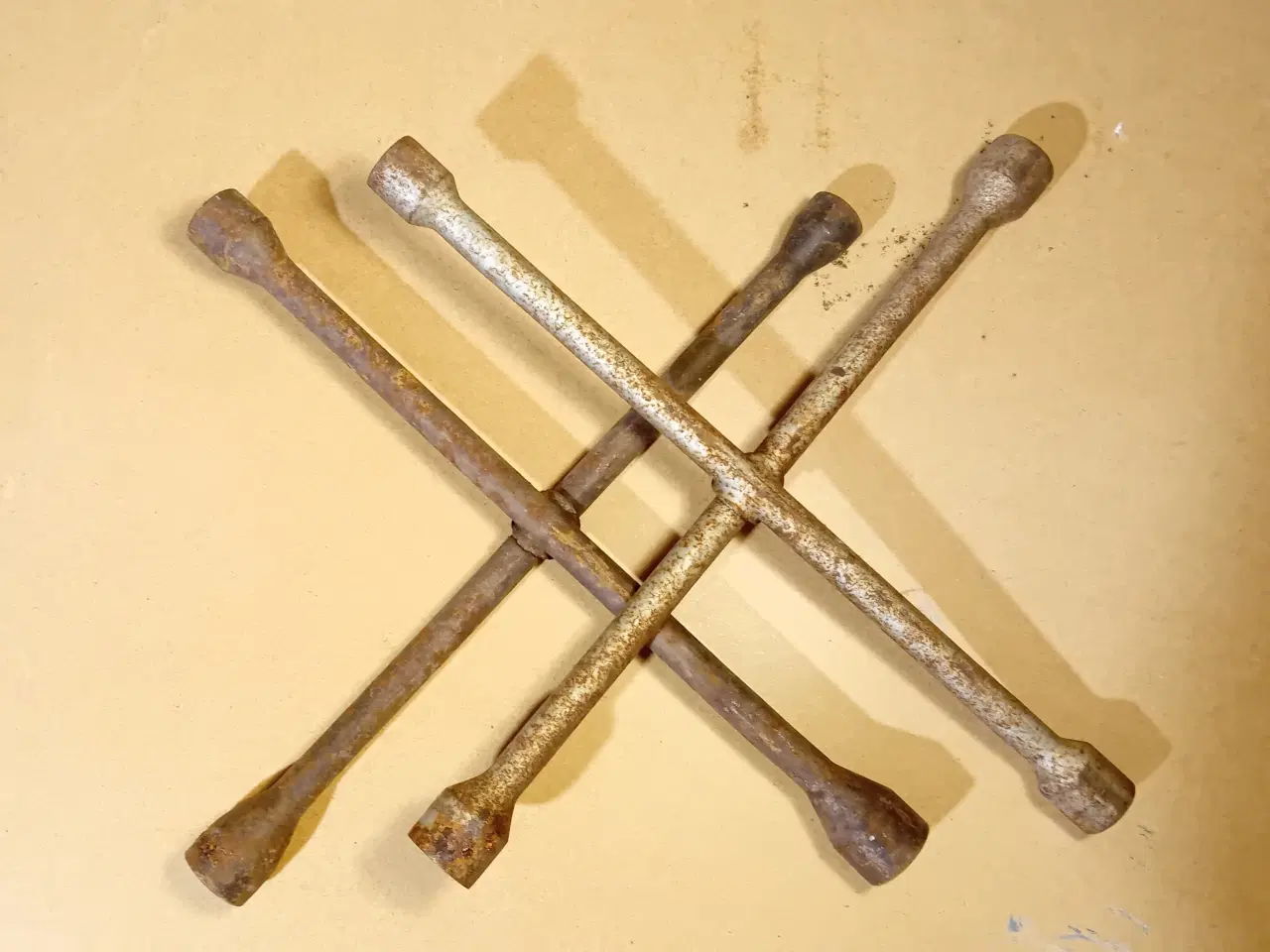 Billede 1 - Krydsnøgle