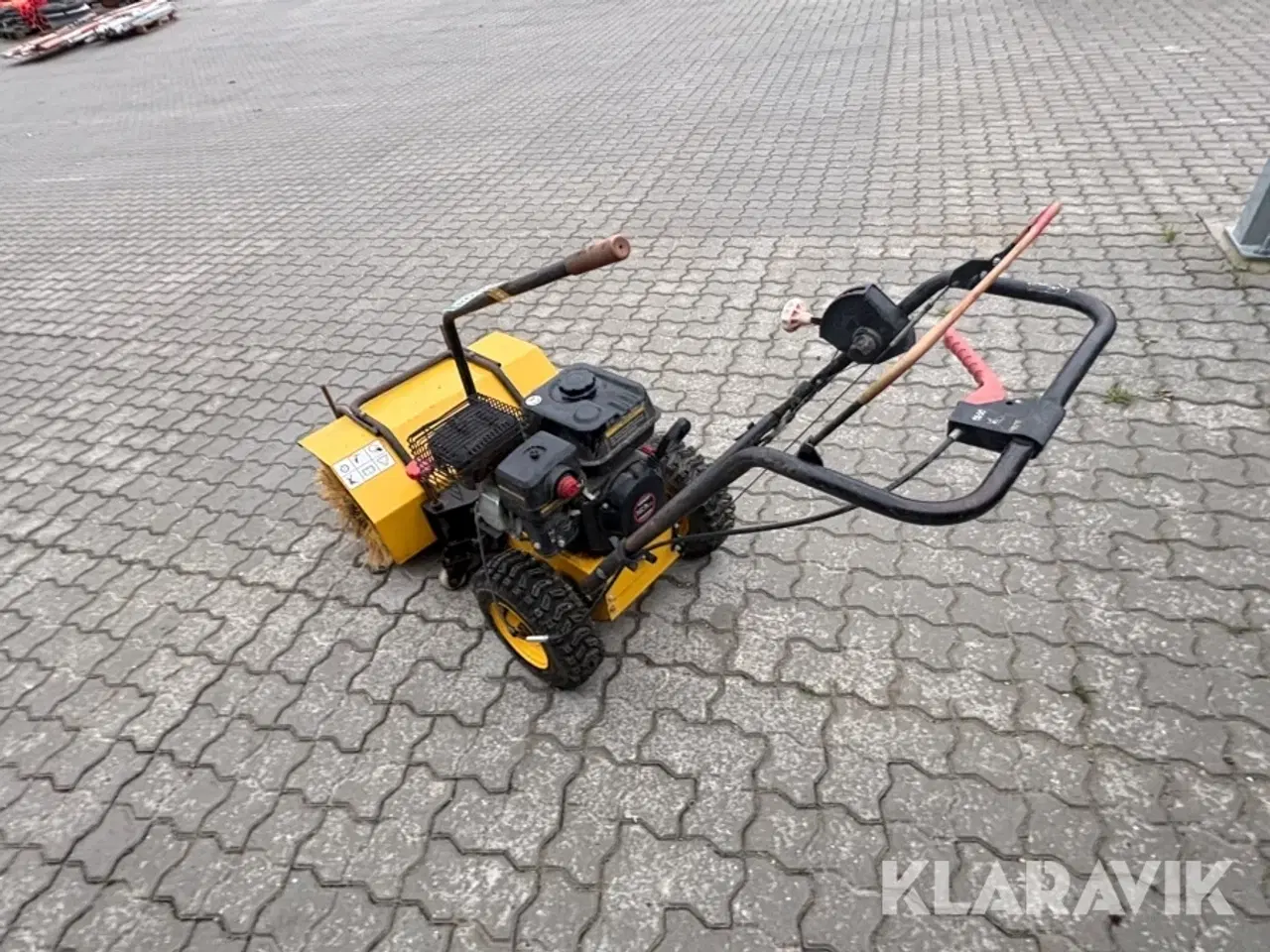 Billede 4 - Fejemaskine