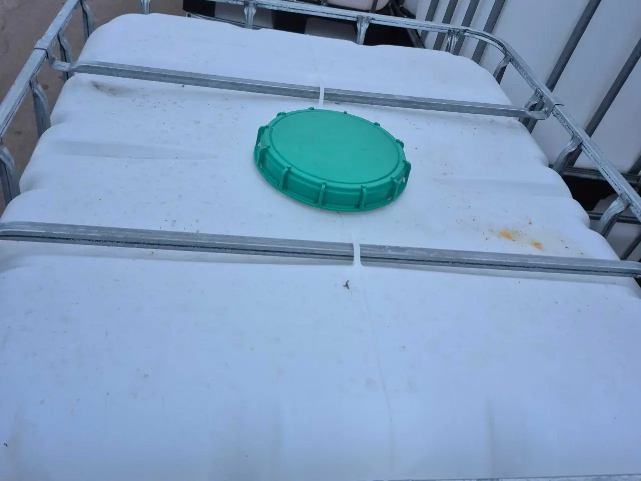 Billede 3 - Palletank med plastikpalle 1000l 