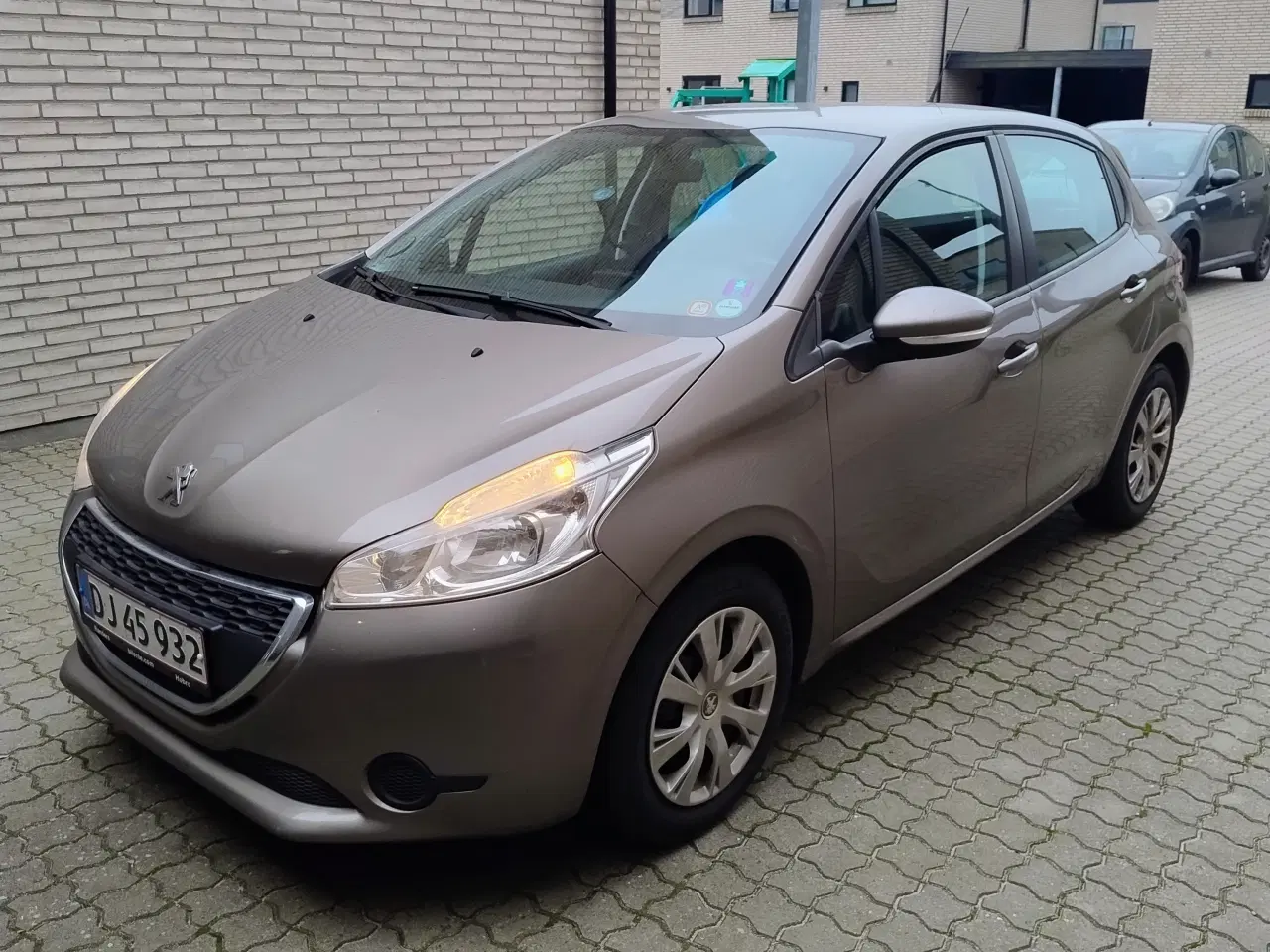 Billede 1 - Peugeot 208 1,6 e hdi 