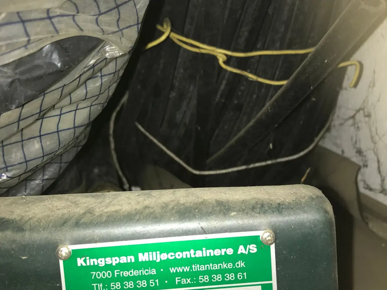 Billede 11 - Olietank 1200 L. M/ elpumpe