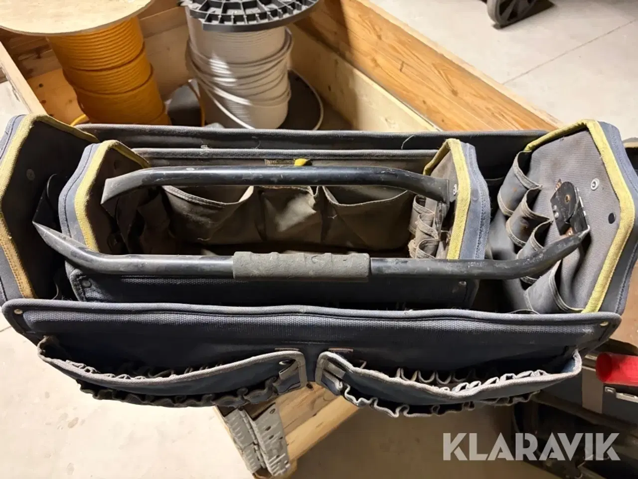 Billede 4 - Diverse tasker, lamper og ledninger 3 tasker, 3 lamper og 4 ledninger