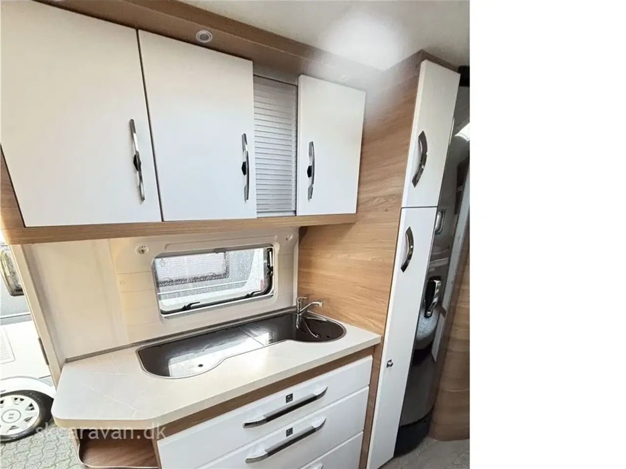 Billede 6 - 2022 - Hobby De Luxe 545 KMF Kampagne   Pæn og velholdt Familievogn