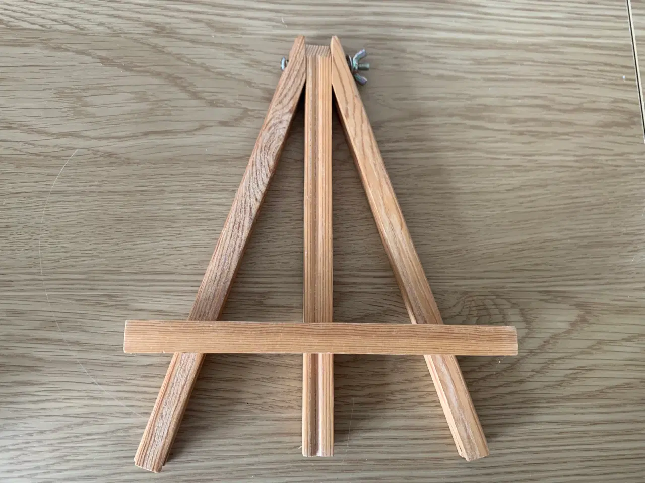 Billede 1 - Bordstaffeli og 6 små 15 x 15 lærreder