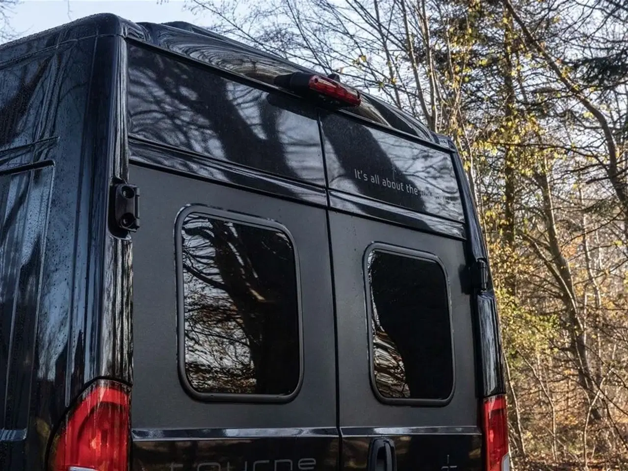 Billede 57 - 2026 - Tourne 6.0 Cruise aut. gear - Black Den originale Tourne