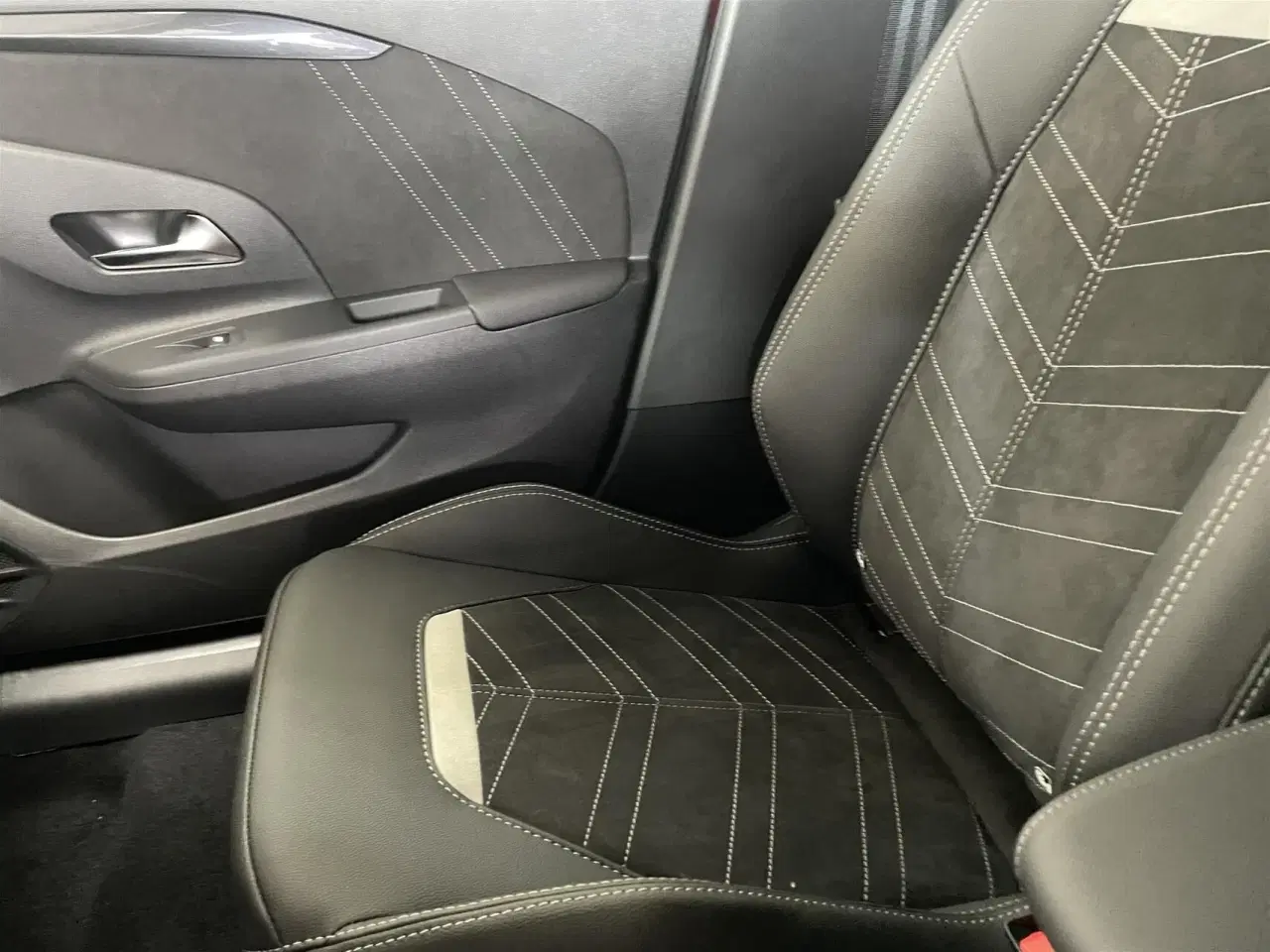 Billede 14 - Opel Corsa 1,2 PureTech Elegance Sky EAT8 100HK 5d 8g Aut.