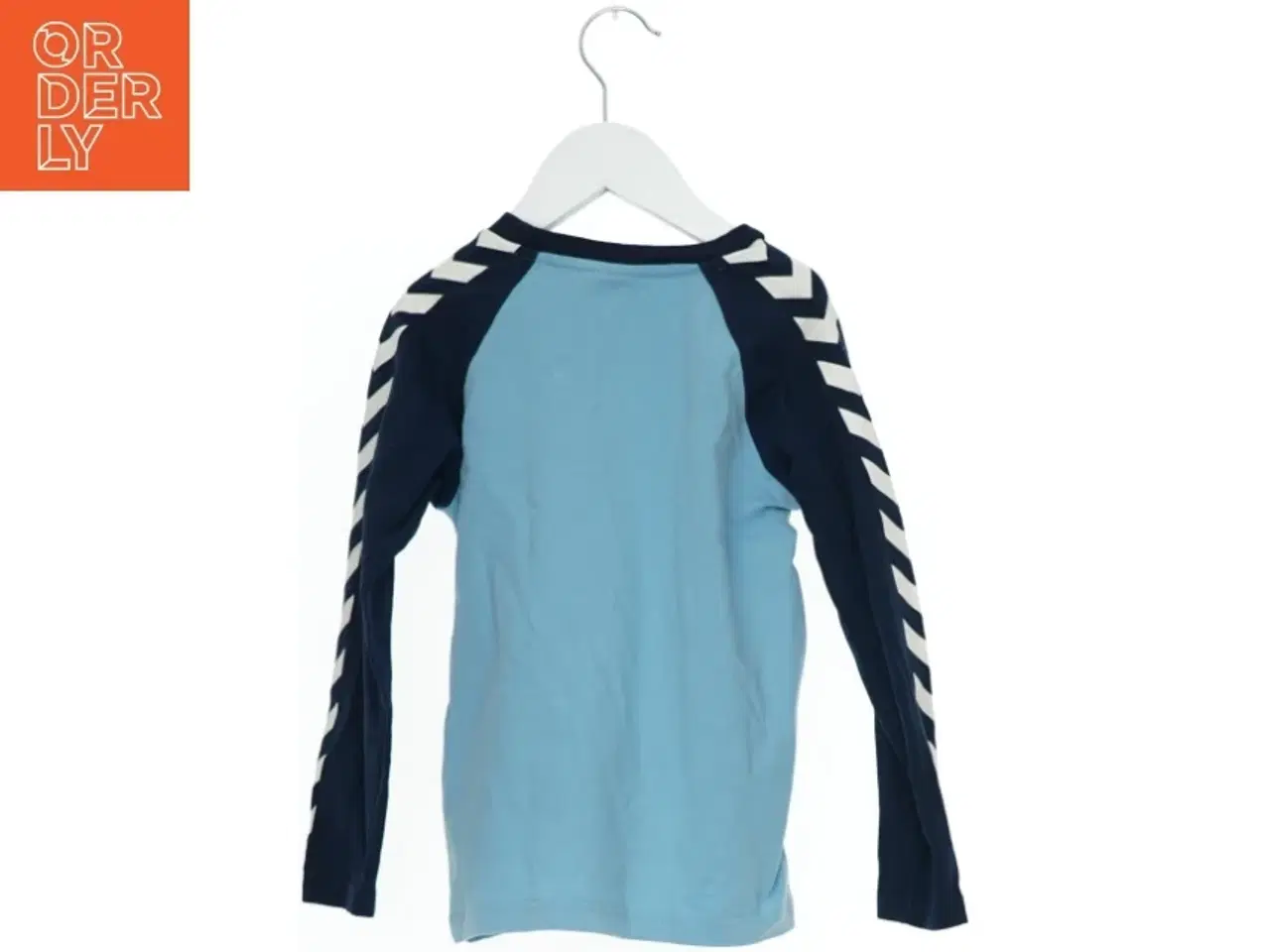 Billede 2 - Langærmet T-shirt fra Hummel fra Hummel (str. 110)