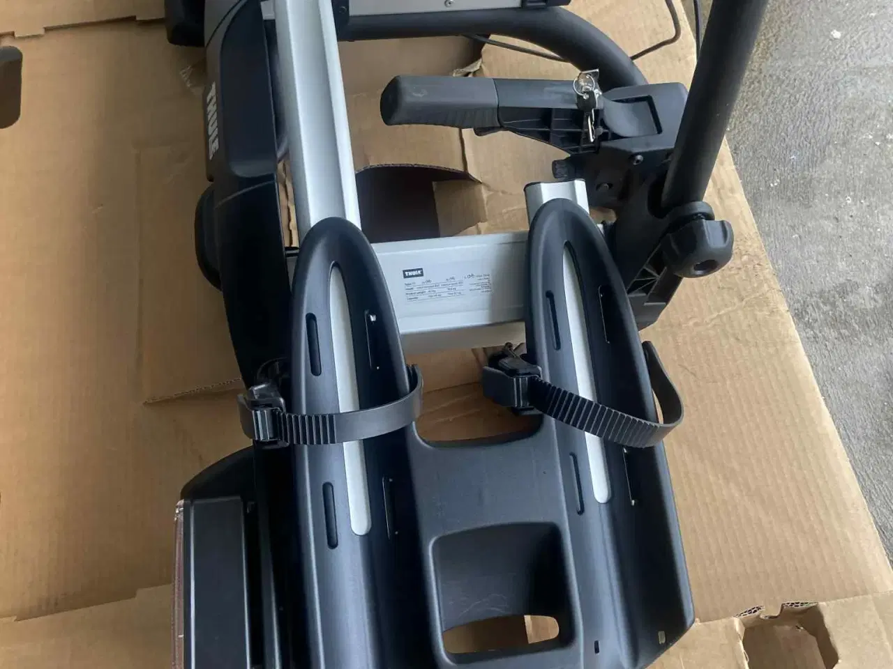 Billede 2 - Thule Cykelholder til 2 El cykler/MTB