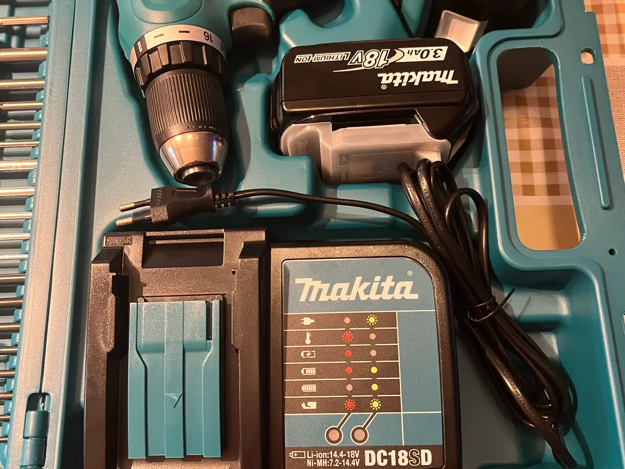 Billede 3 - Makita bore/skruemaskine værktøjssæt