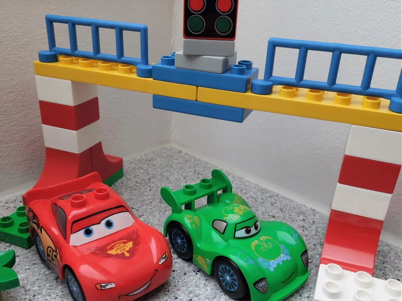 Billede 3 - Lego Duplo - Cars Tokyo Løbet. Nr 5819