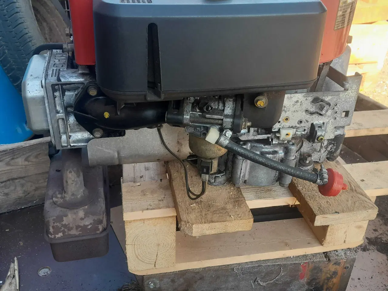 Billede 2 - Motor B&S 17 HK