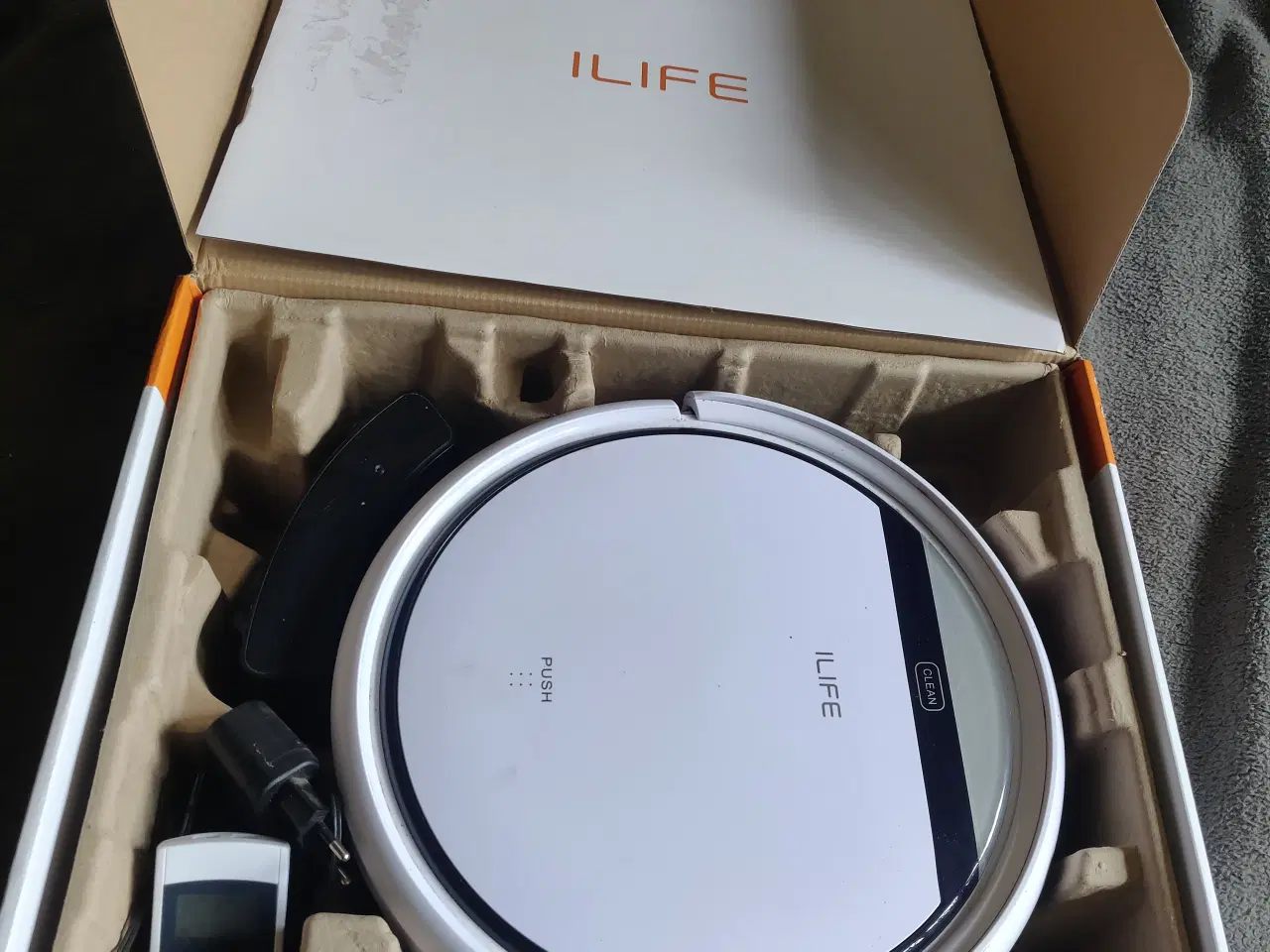 Billede 3 - Robotstøvsuger Ilife model V3S Pro