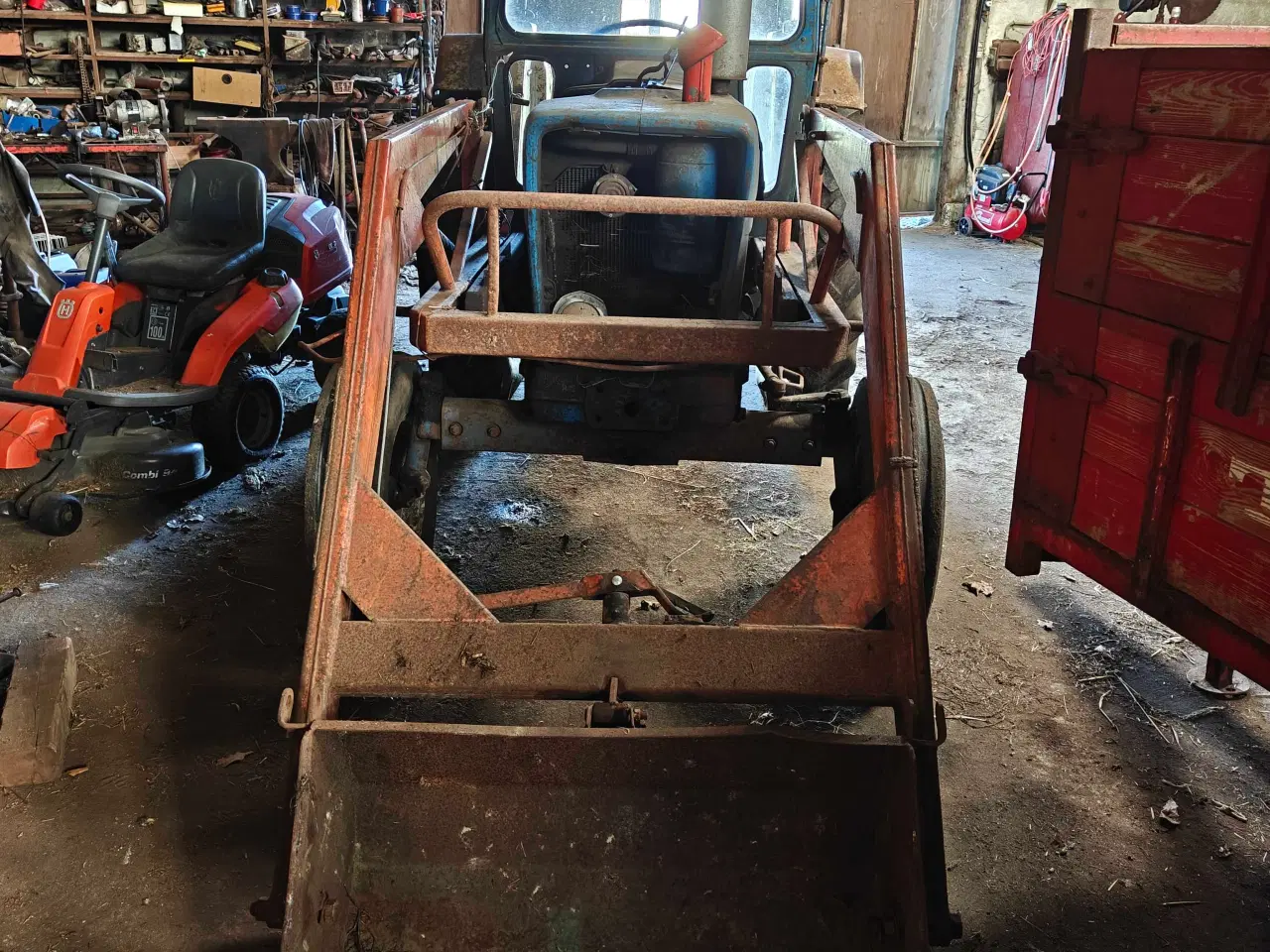 Billede 9 - Ford 4000 med Gyro frontlæsser