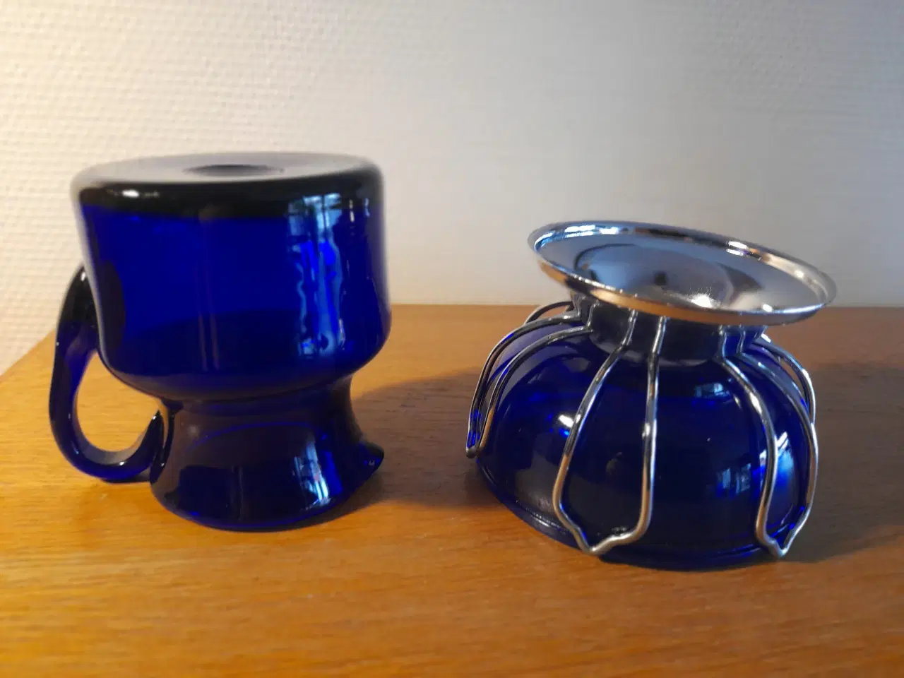 Billede 7 - Blå glasting, skål & kande, velholdte.