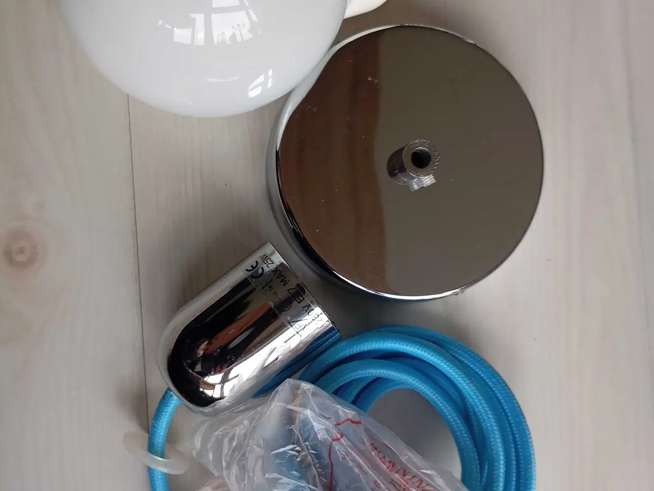 Billede 7 - Turkis farvet loftslampe. Colors By Copenhagen 