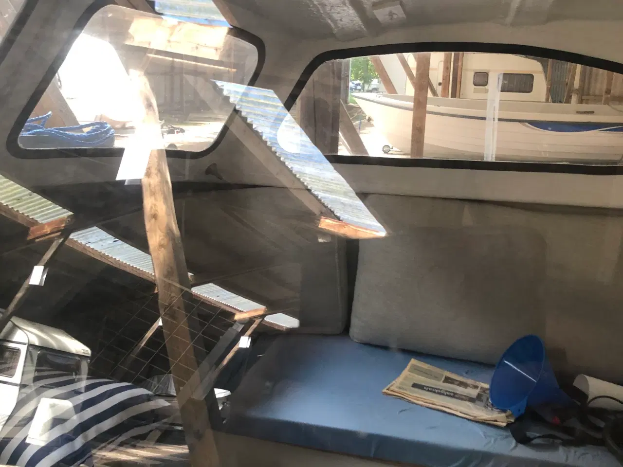 Billede 5 - 16 fod med kabine, 30 Hk motor og trailer