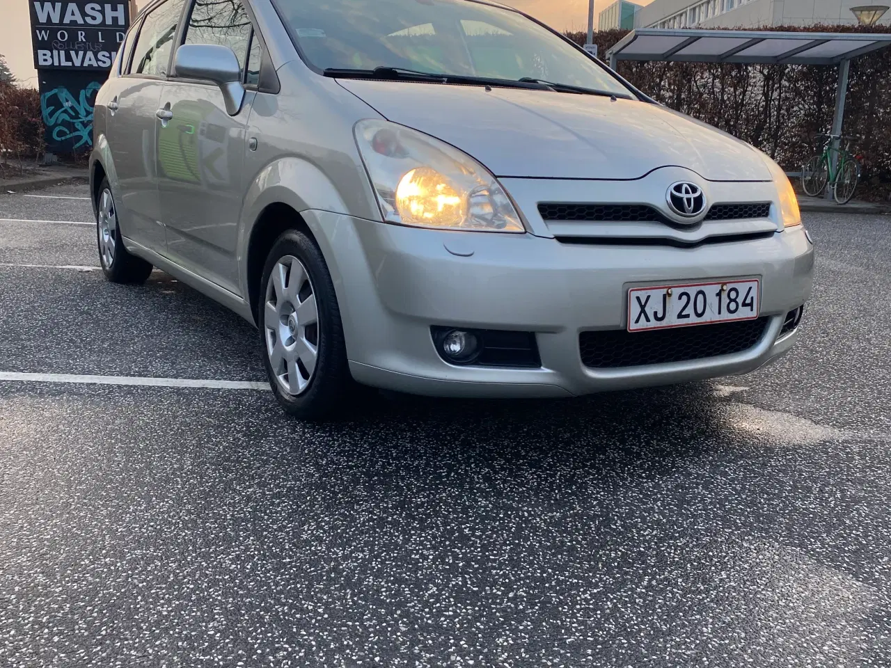 Billede 1 - Toyota corolla verso 1.6 Benzin sjælden model