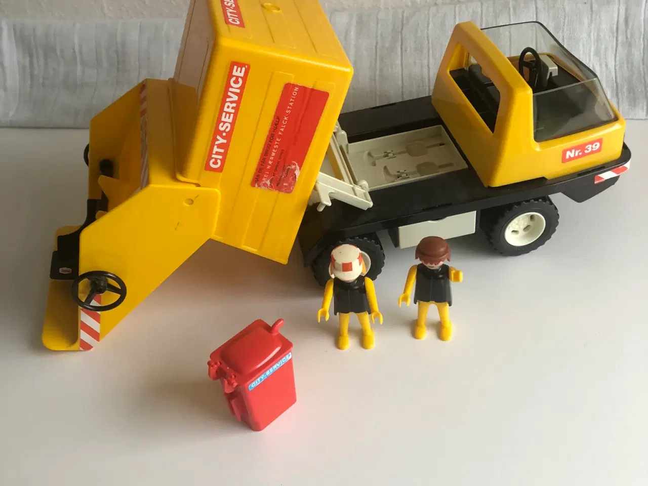 Billede 4 - Playmobil City-Service / skraldevogn og figurer