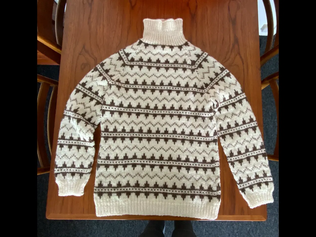 Billede 1 - Retro sweater hjemmestrik 100% ren uld. Dame