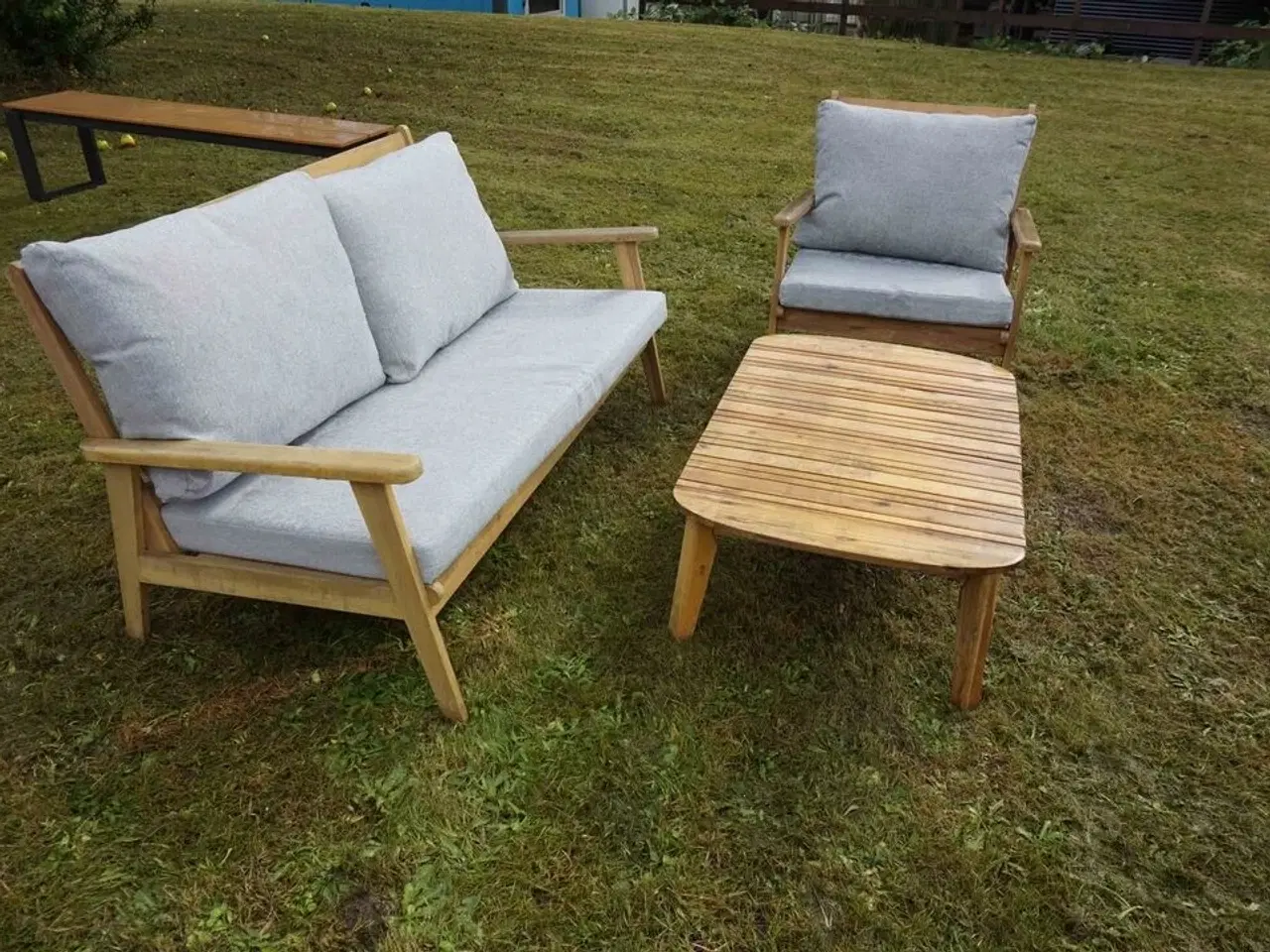 Billede 2 - Zamora lounge sofa med bord og stol