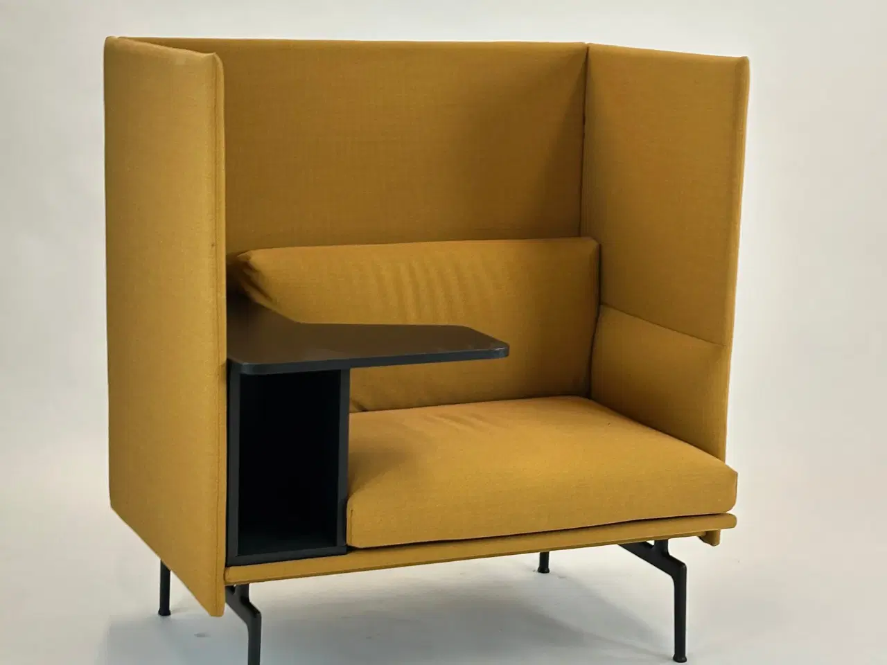Billede 1 - Muuto Outline Highback Work 100 Sofa (Mustard)