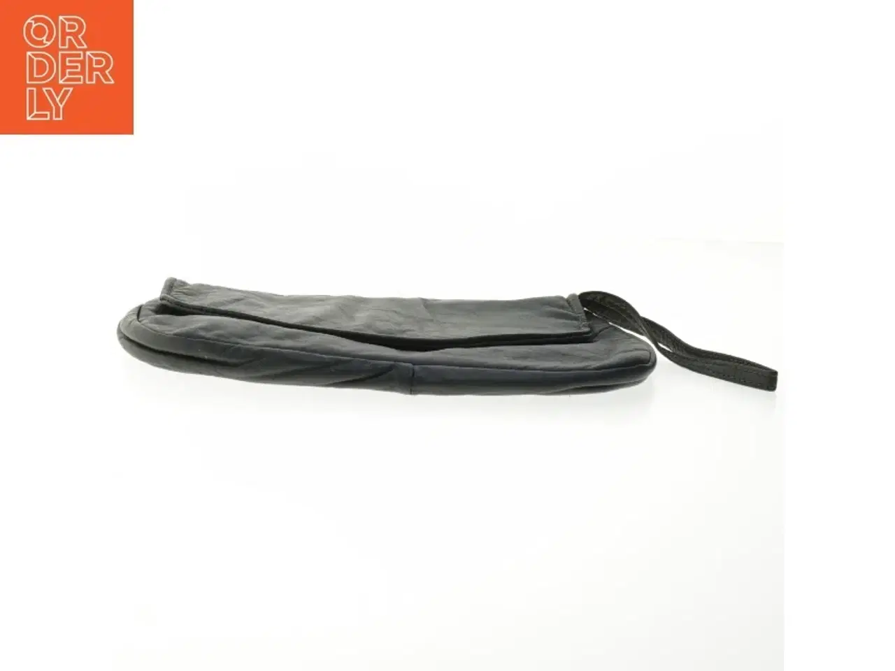 Billede 4 - Lille sort clutch taske (str. 24 cm)
