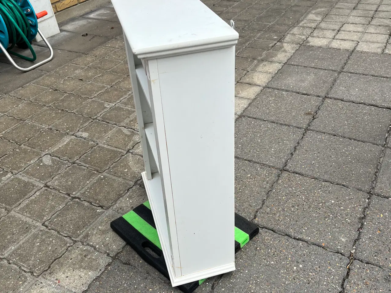 Billede 1 - Lille vægskab.