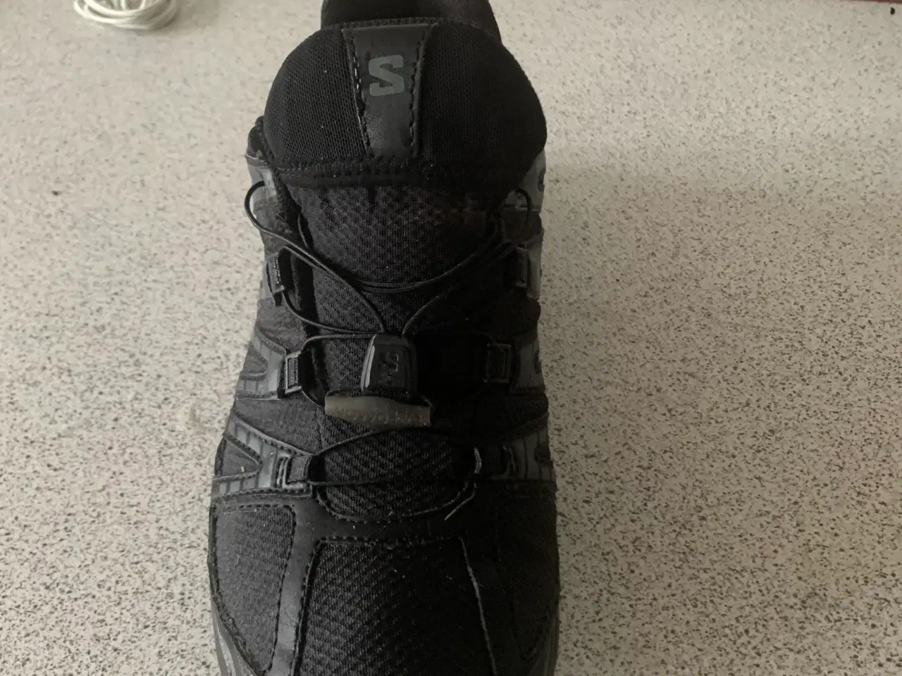 Billede 2 - Super lækker Vandresko 46