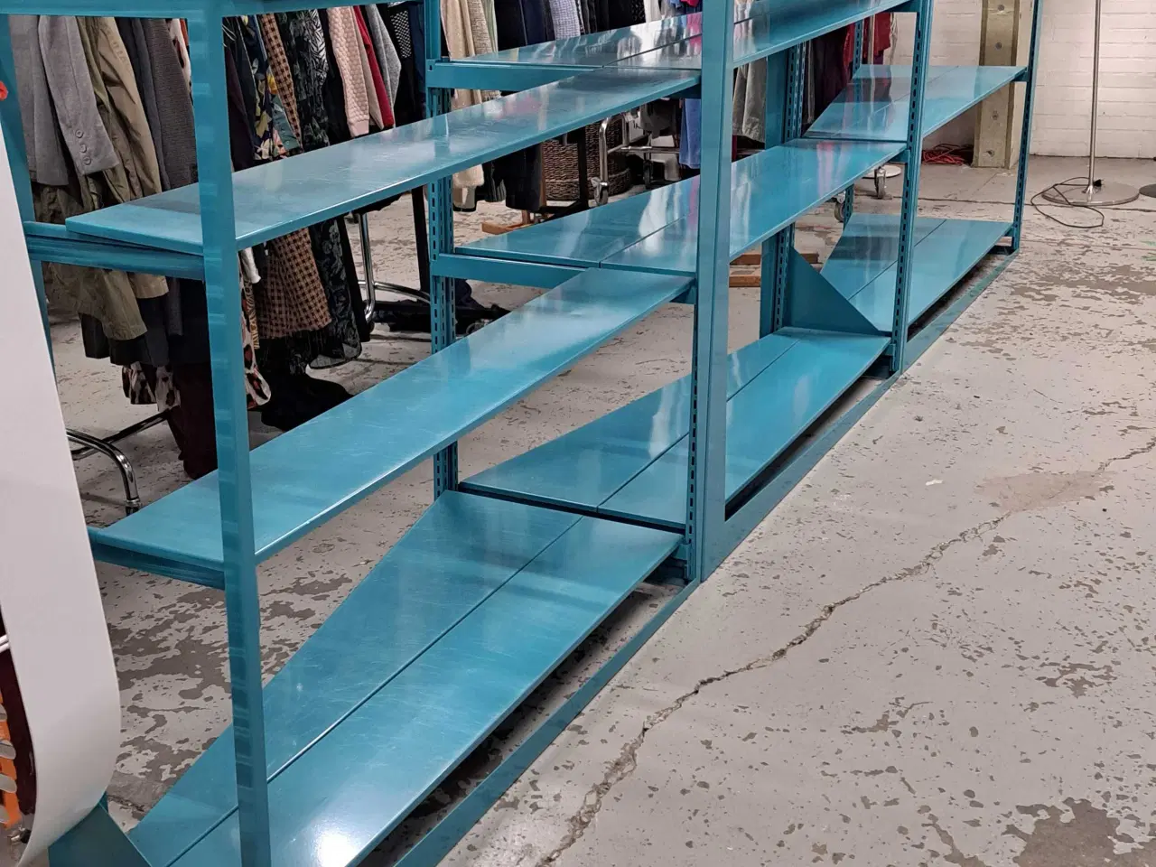 Billede 1 - Reol til butik