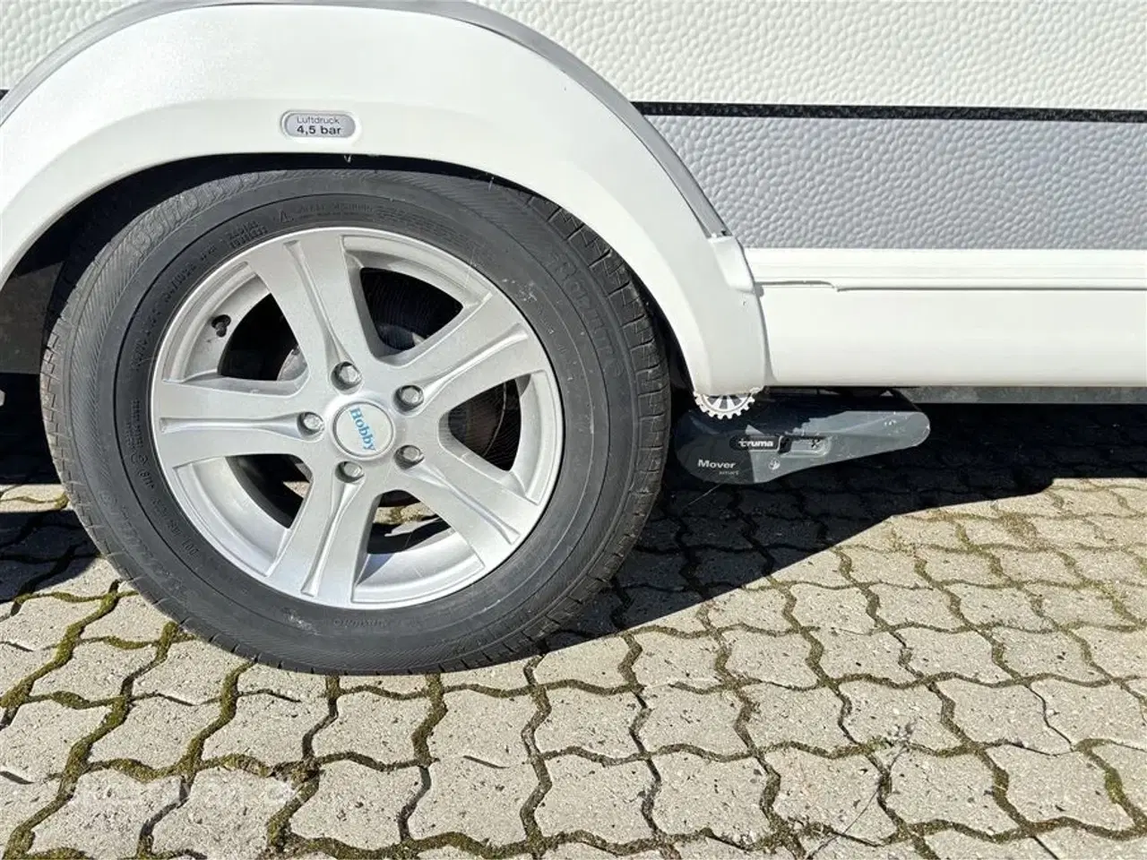 Billede 2 - 2020 - Hobby De Luxe 495 UL DK line   Pæn og velholdt campingvogn