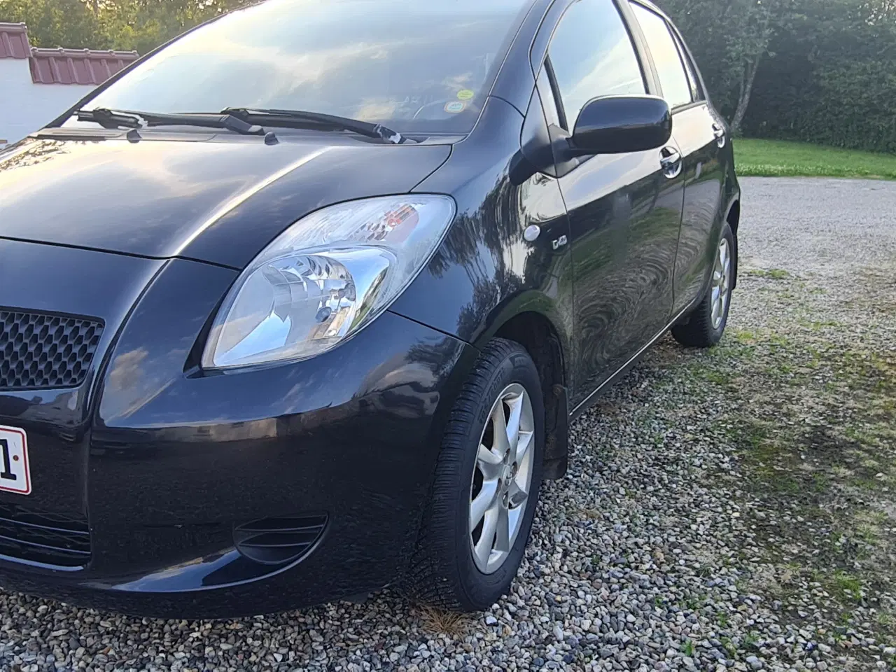 Billede 6 - Toyota yaris 1.4 D4D NYSYNET flot og velholdt 