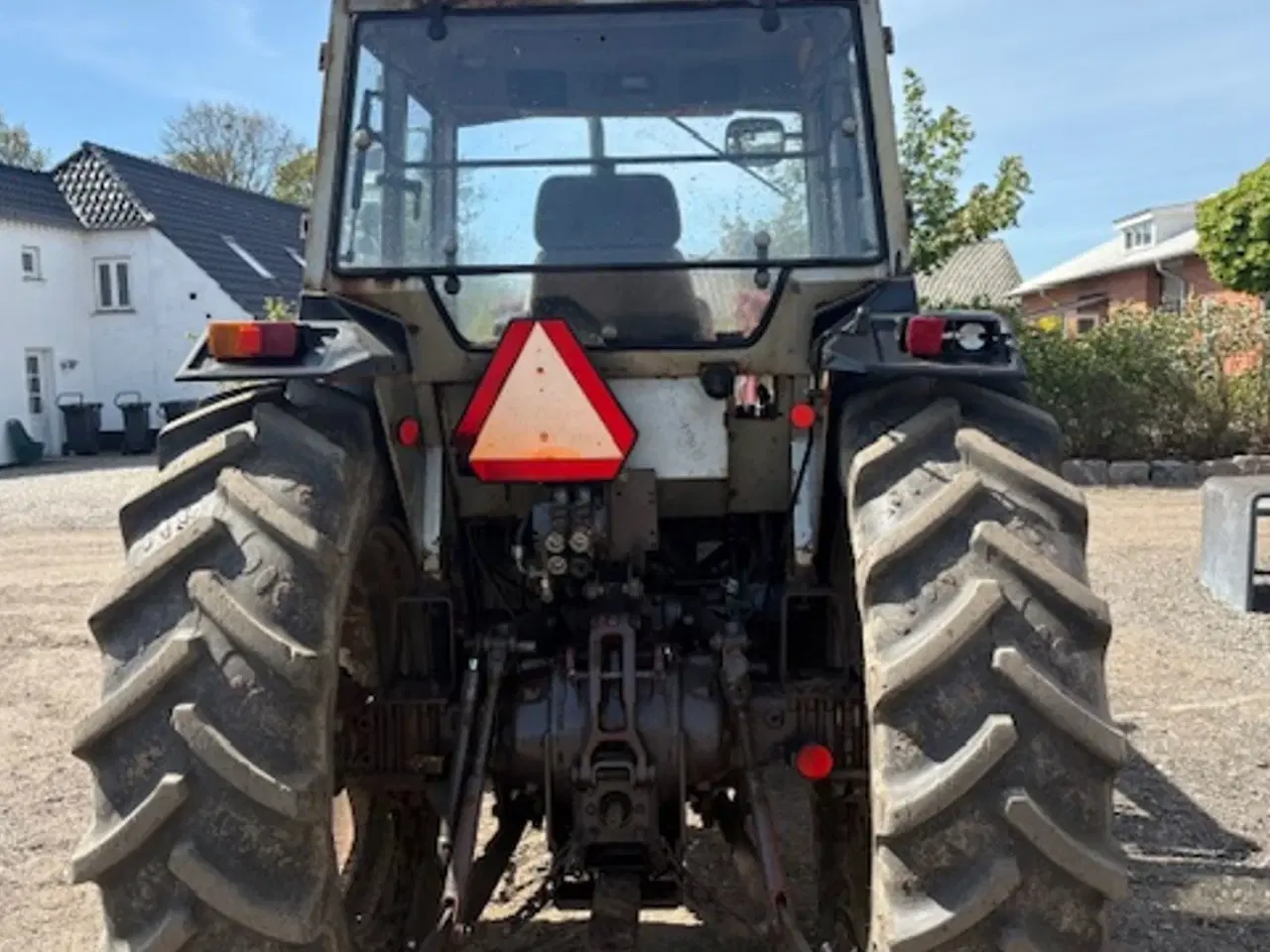 Billede 9 - Massey Ferguson 375 MED HAUER POM 90 FRONTLÆSSER