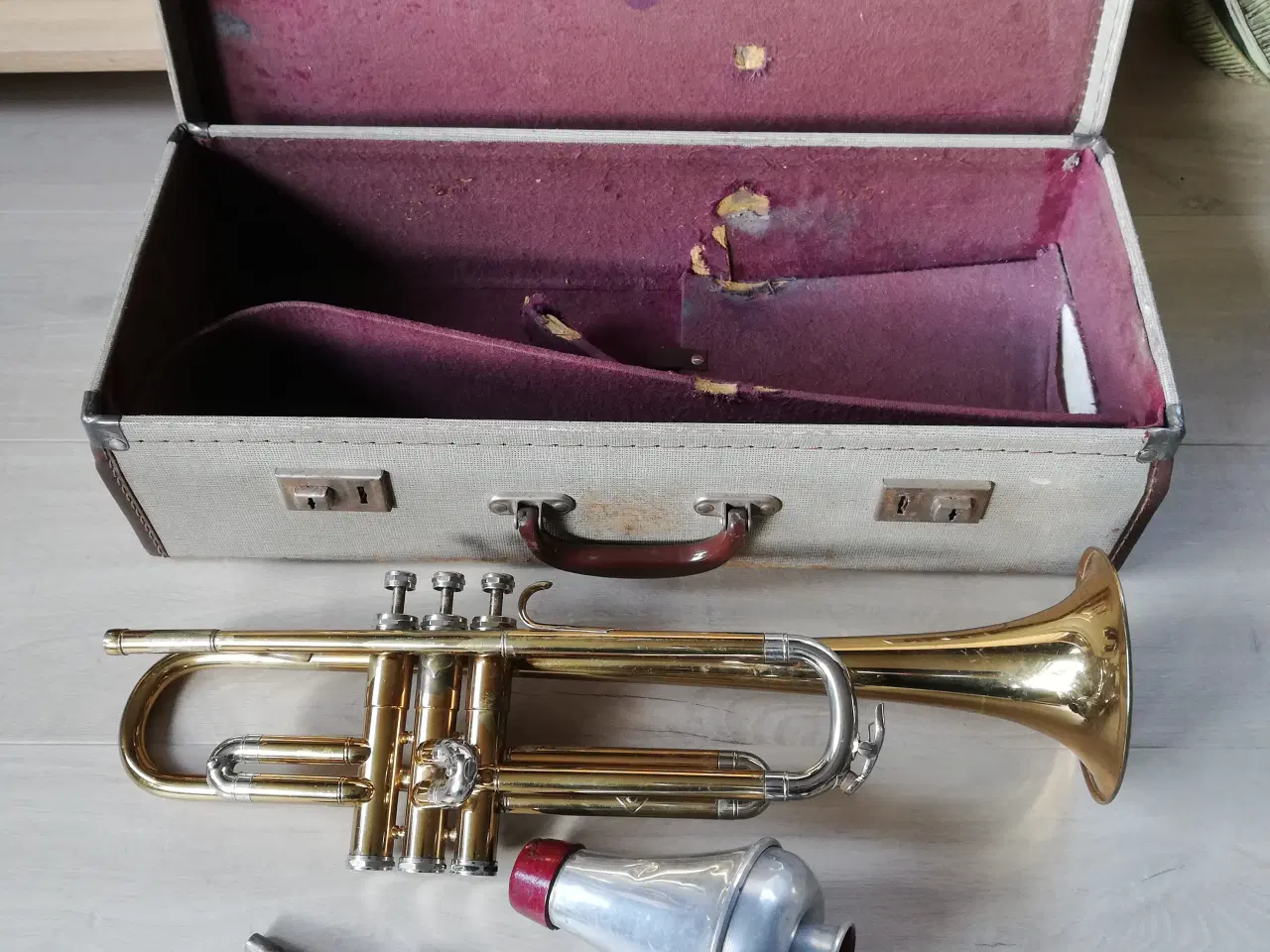 Billede 1 - Gammel Engelsk messing trompet