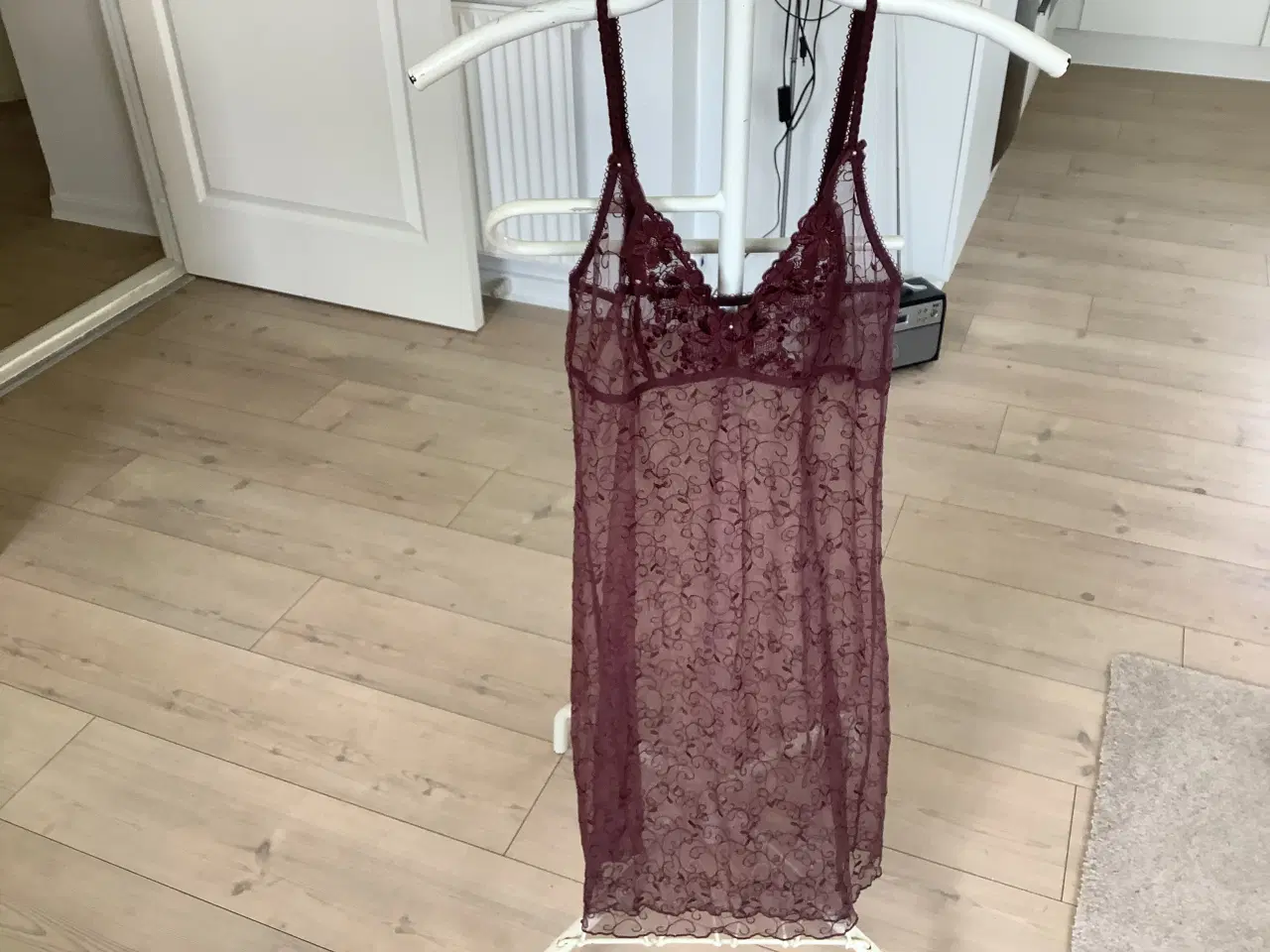Billede 1 - Natkjole/chemise str 44