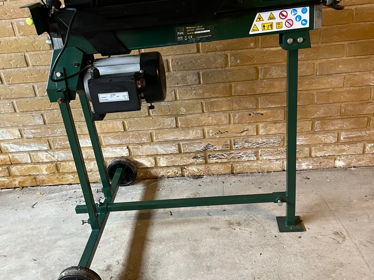 Billede 1 - Brændekløver 50Hz - 2200 W