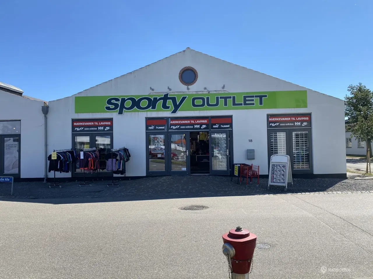 Billede 1 - Butikslejemål på 861 m2 med mulighed for pladskrævende varegrupper