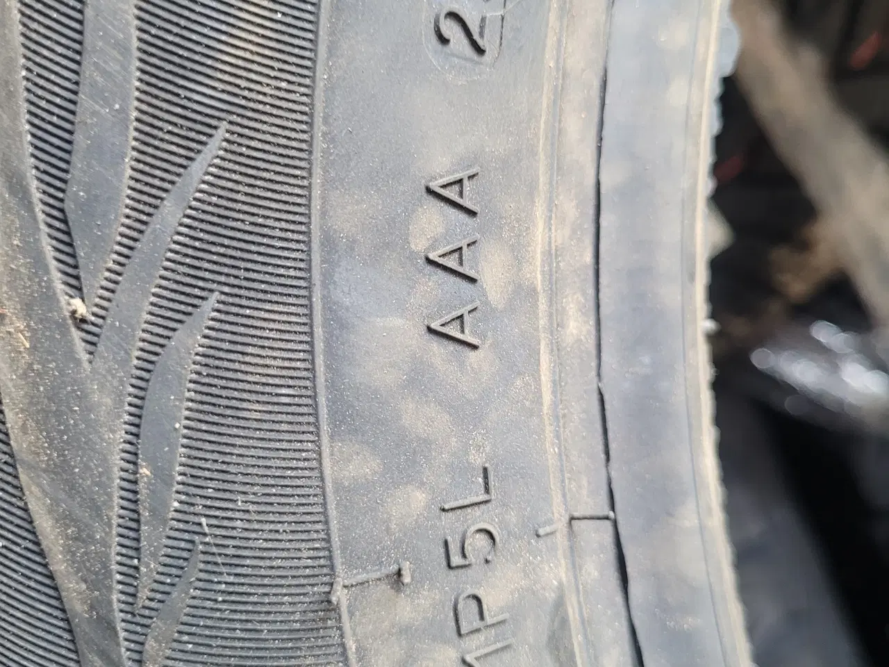 Billede 4 - 255/50R19. Vinterdæk