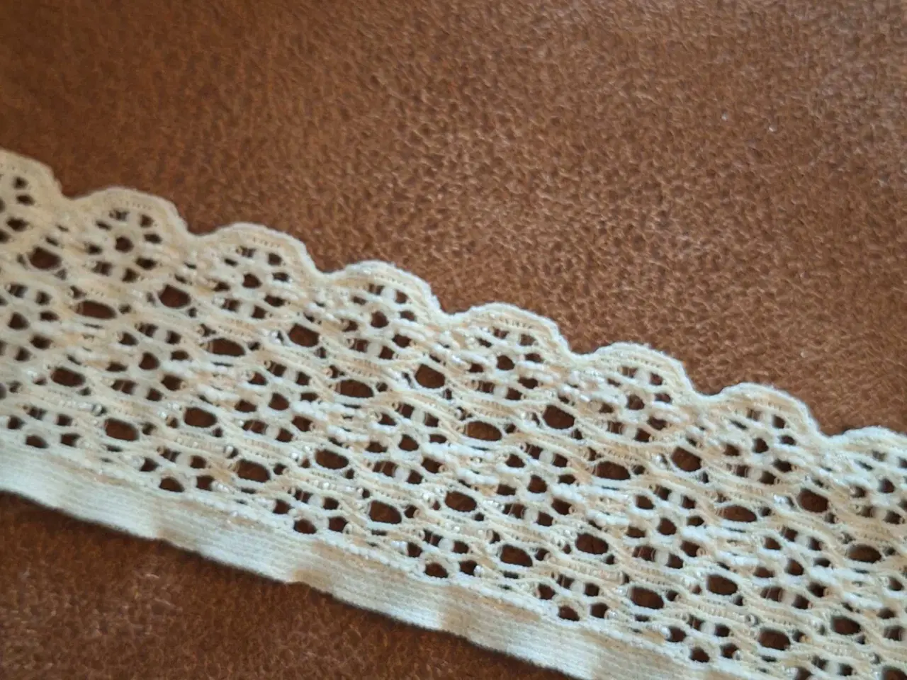 Billede 4 - Blondeelastik beige