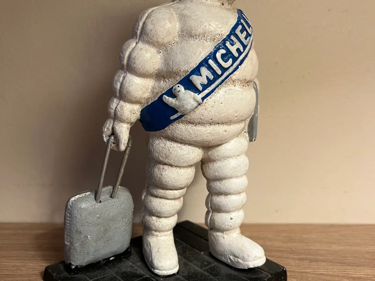 Billede 2 - Flot Michelin mand/sparebøsse i støbejern 