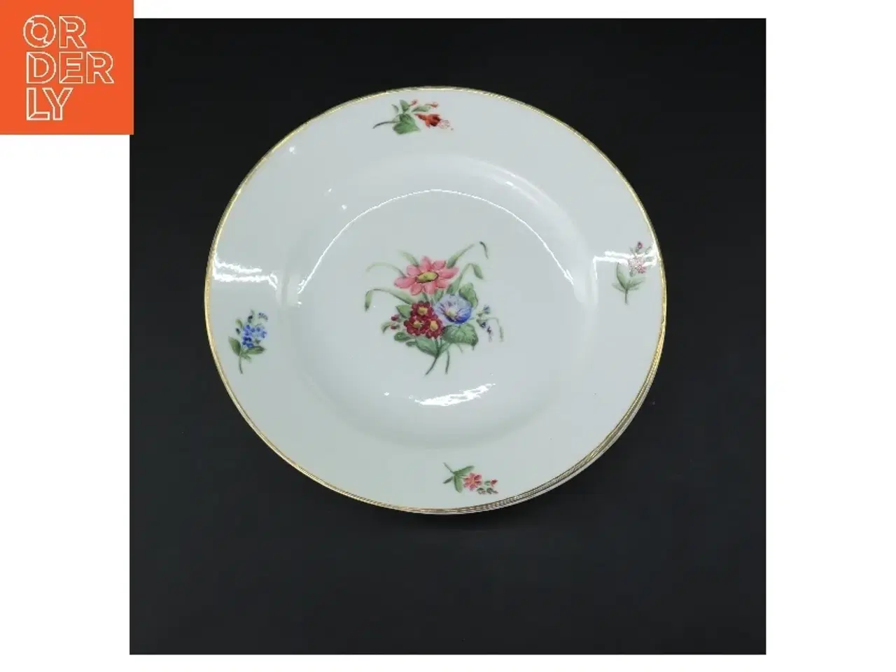 Billede 2 - Sæt med 6 blomsterdekorerede tallerkener fra B&G (str. 6 stk Ø 20,5 cm)