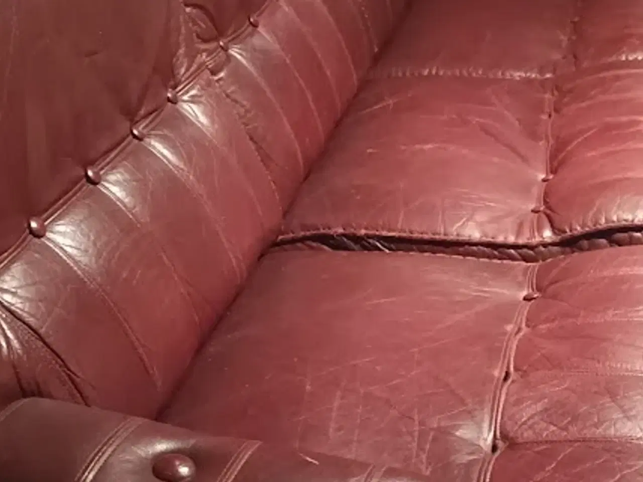 Billede 1 - Lædersofa, brunlig, også to stole