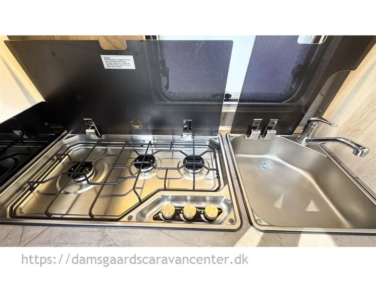 Billede 9 - 2024 - Hobby De Luxe 460 SFf   Queensbed-Gulvtemp.-Mover-Telt