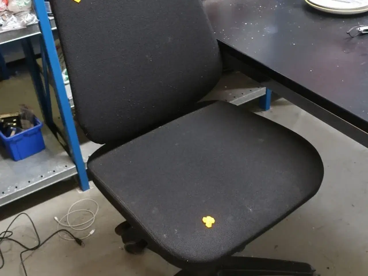 Billede 2 - Bord samt kontorstol
