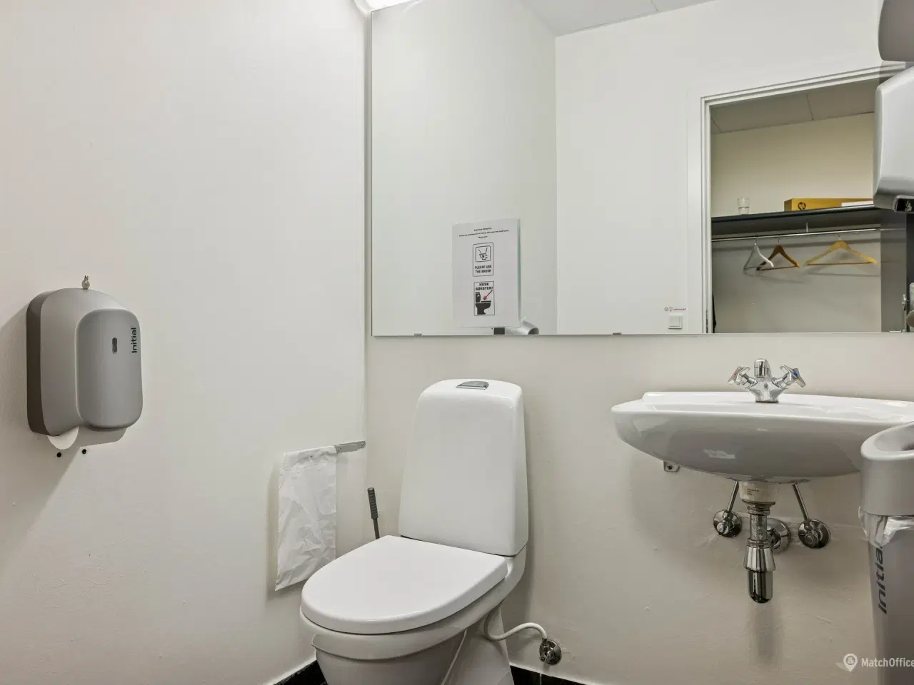 Billede 15 - Rummelig lagerejendom beliggende i Odense med direkte adgang til E20 Fynske Motorvej