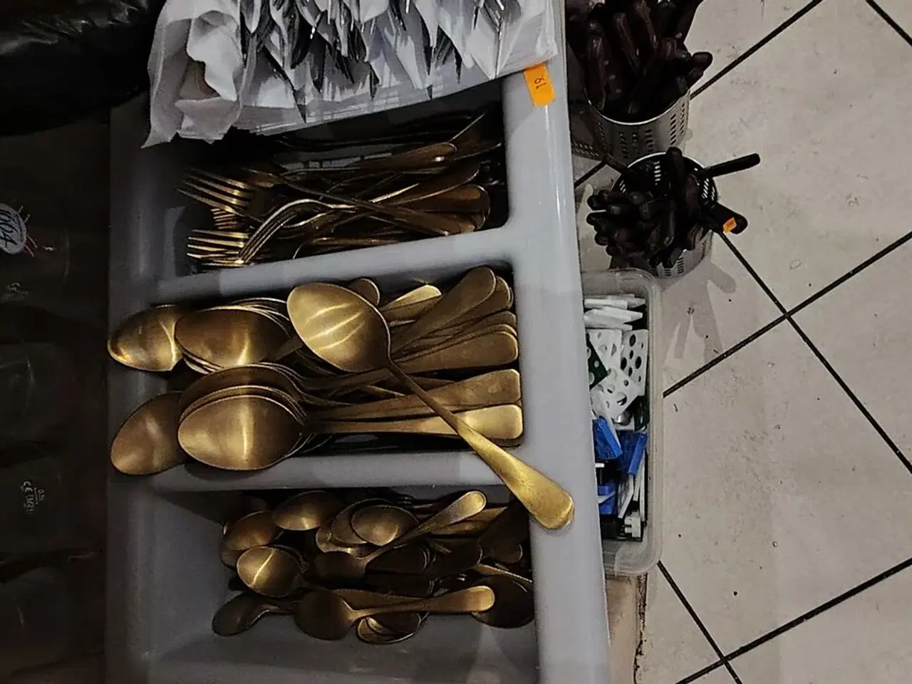 Billede 3 - Bestik i baren