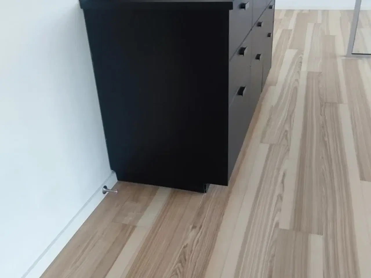 Billede 6 - Kontorlokaler udlejes.