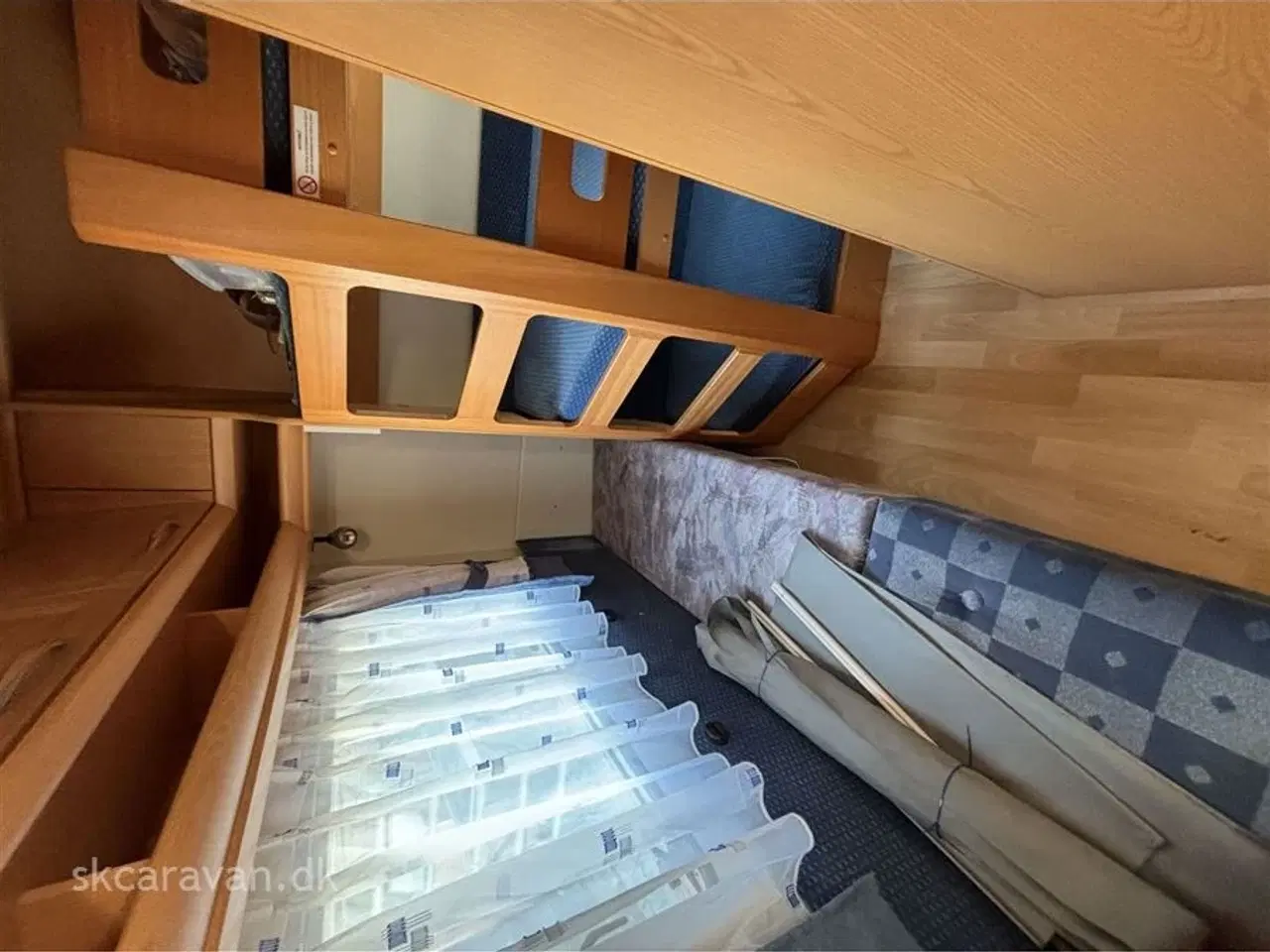 Billede 4 - 2004 - Hobby Prestige 650 KFU   lækker famile vogn med 3 køjer